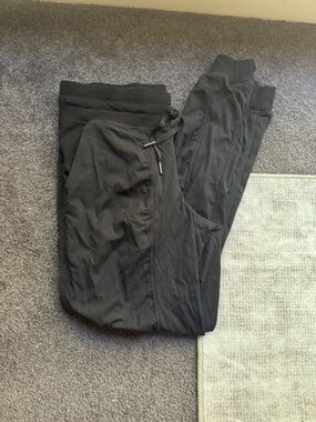 Lululemon Jogger Pants Women's Black Size 6 Drawstring Waist Pockets